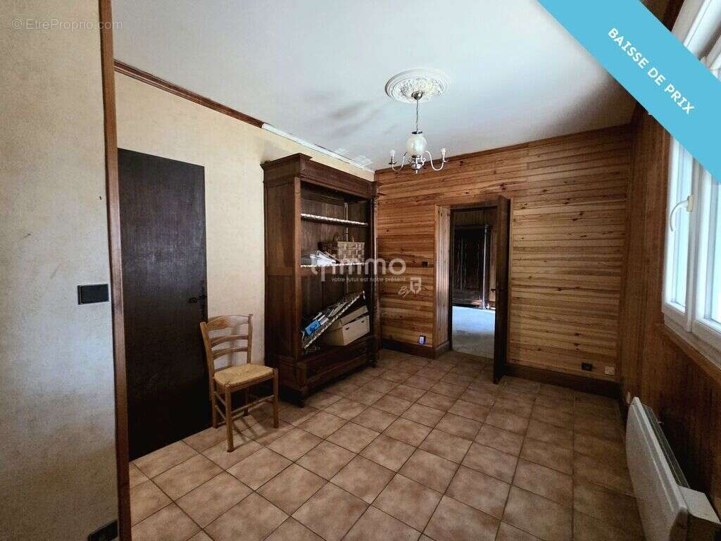 Maison à NOTRE-DAME-DE-SANILHAC