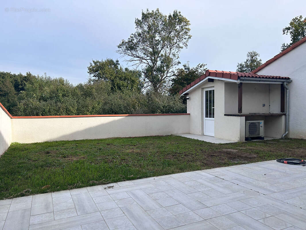 Maison à BOUGUENAIS