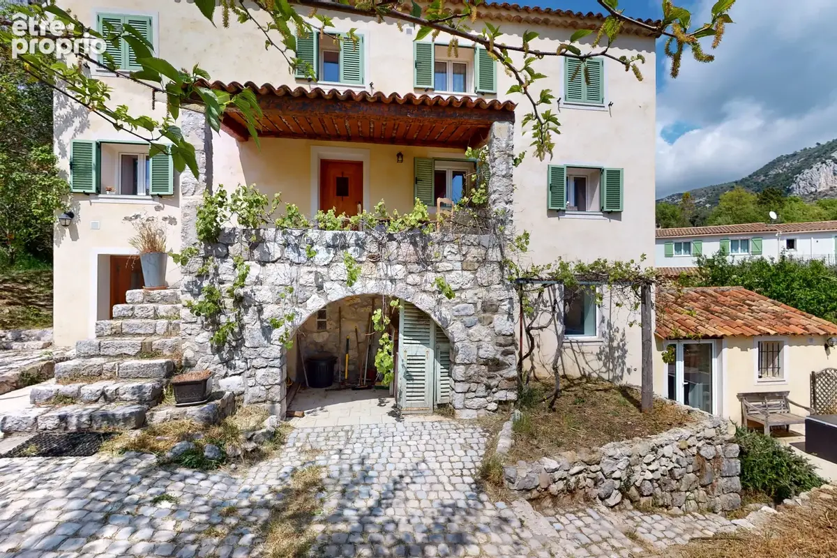 Maison à TOURRETTE-LEVENS