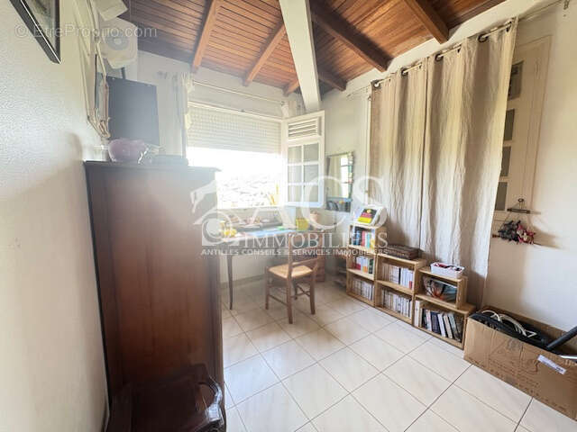 Maison à LE ROBERT