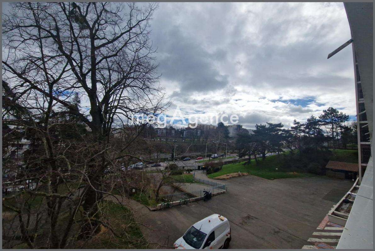 Appartement à LYON-5E