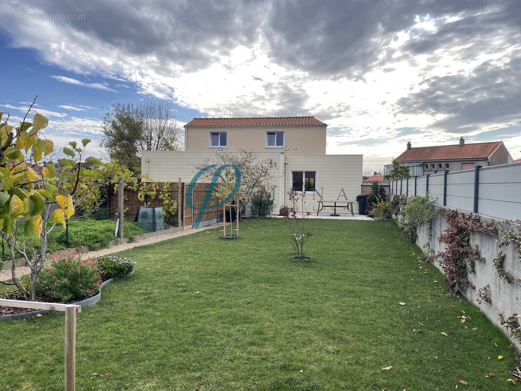 Maison à LE FUILET