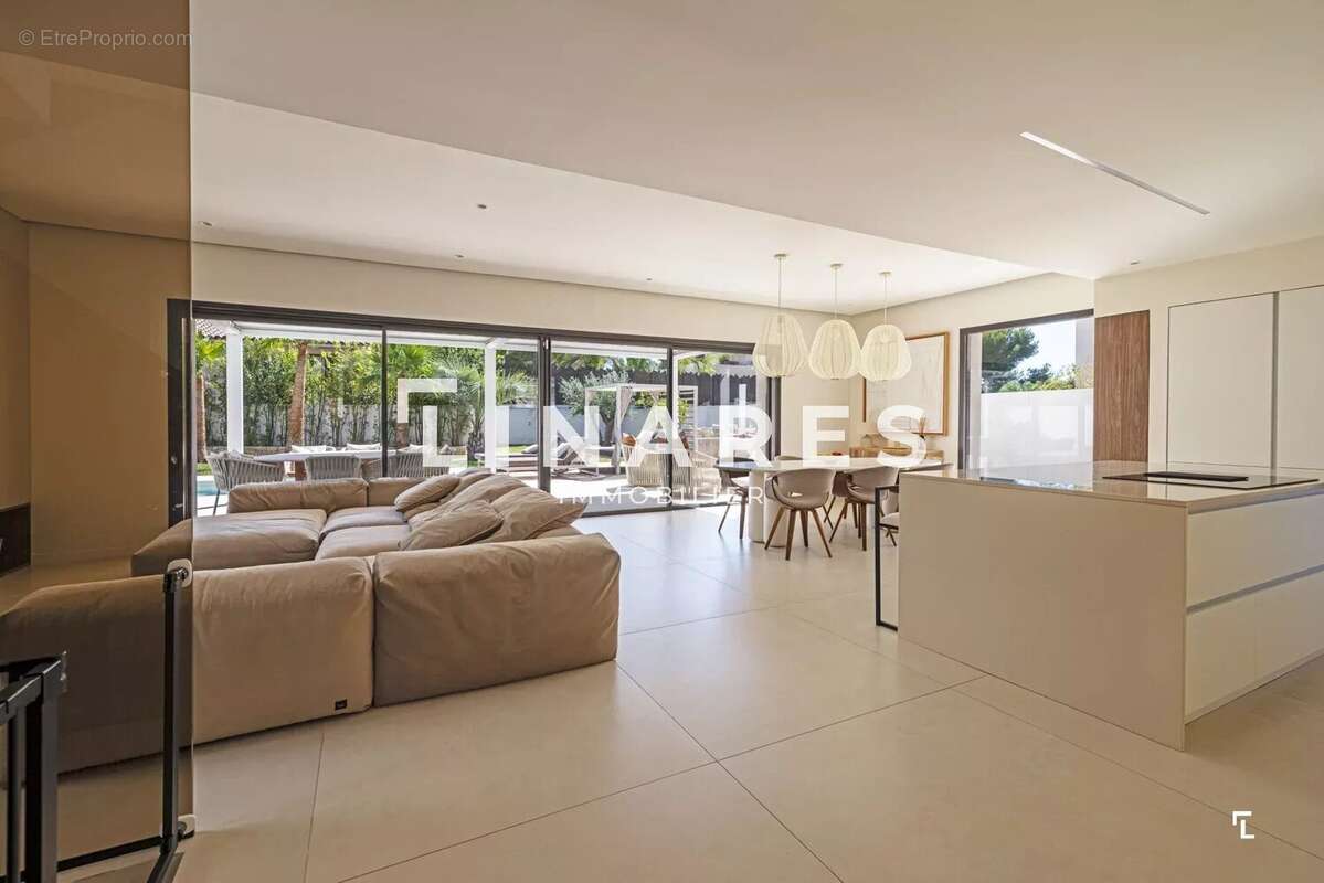 Maison à MARSEILLE-9E