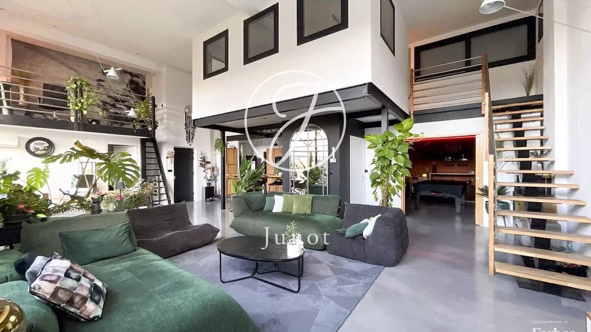 Appartement à CROIX