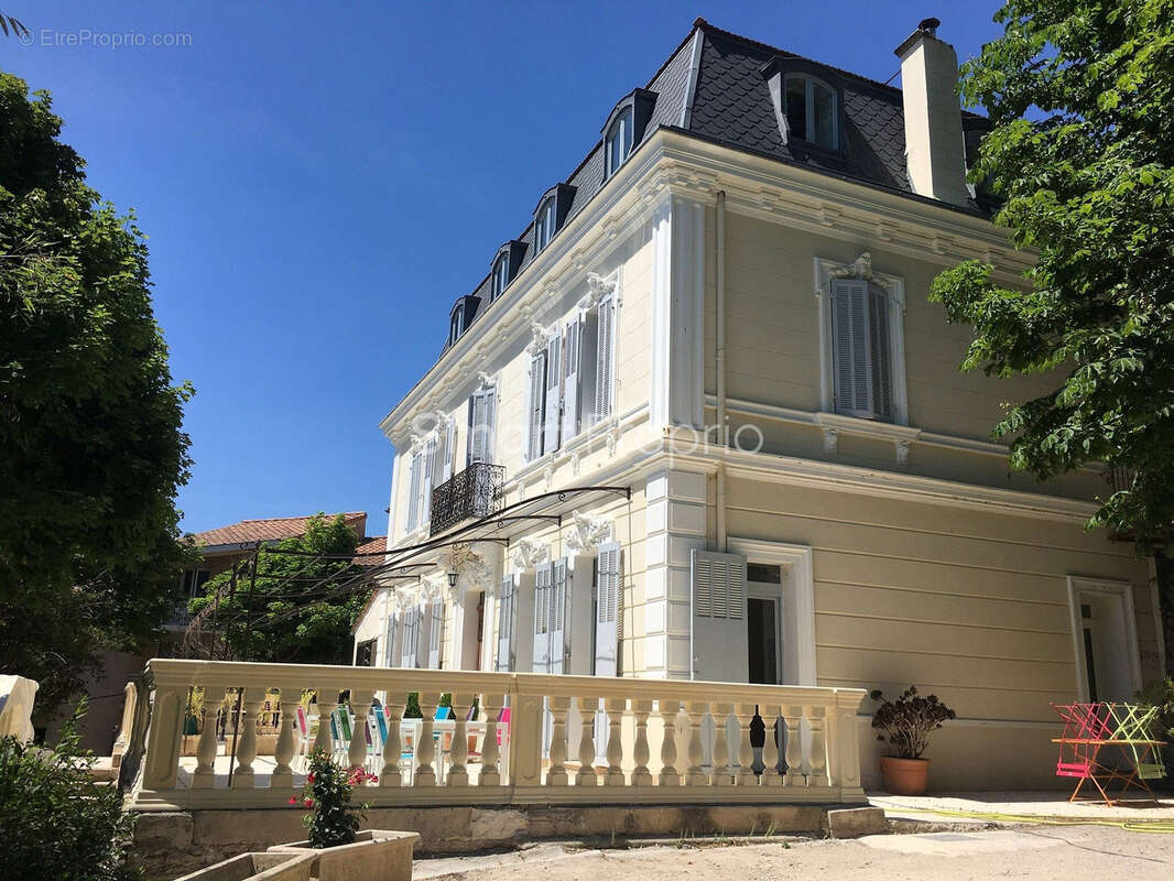 Maison à GREOUX-LES-BAINS