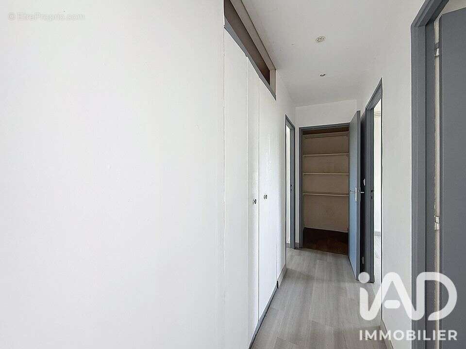 Photo 9 - Appartement à SENS