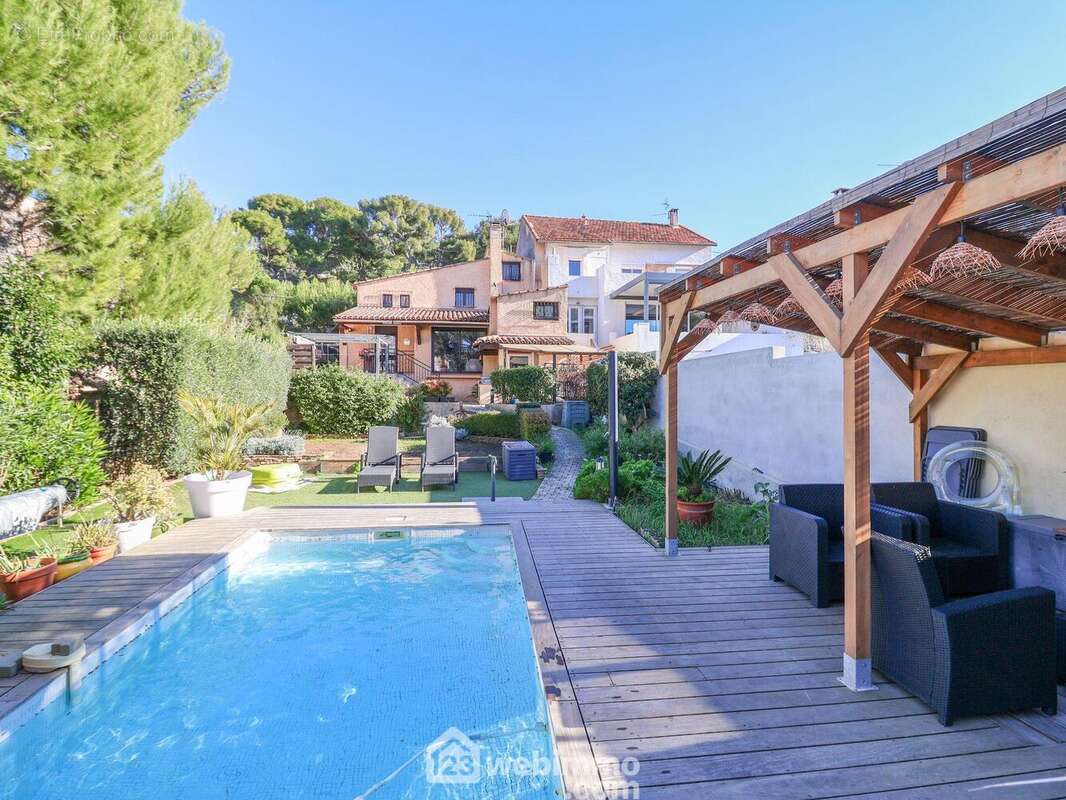 Maison à MARSEILLE-9E