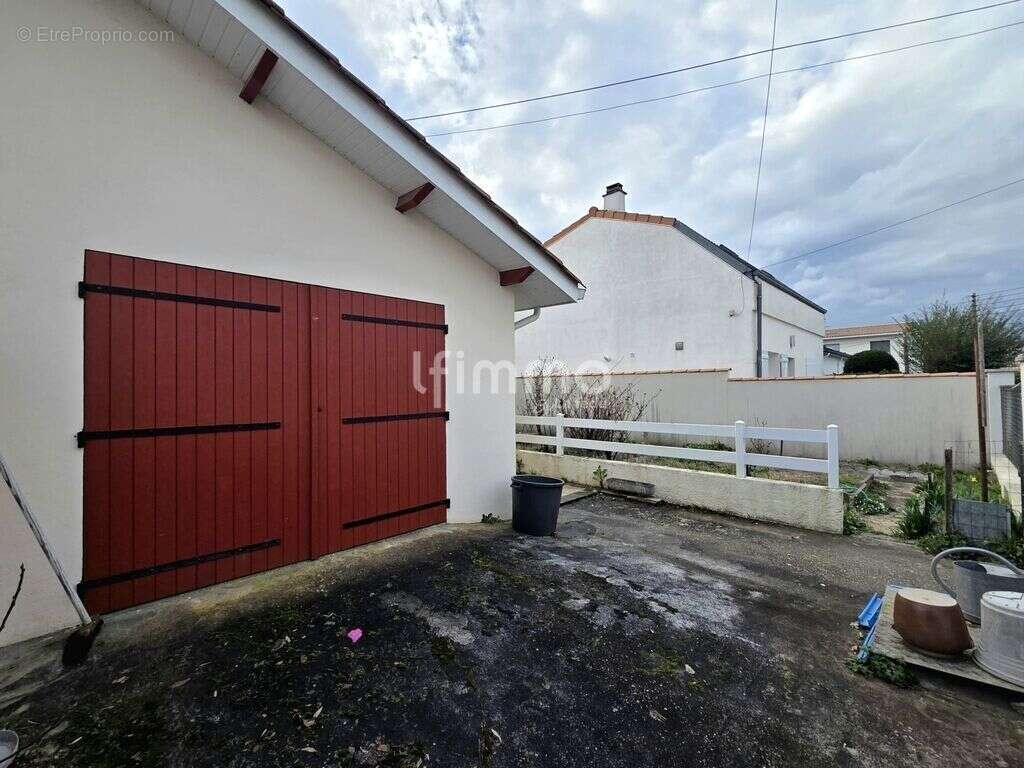 Maison 3 chambres avec garage - photo 3