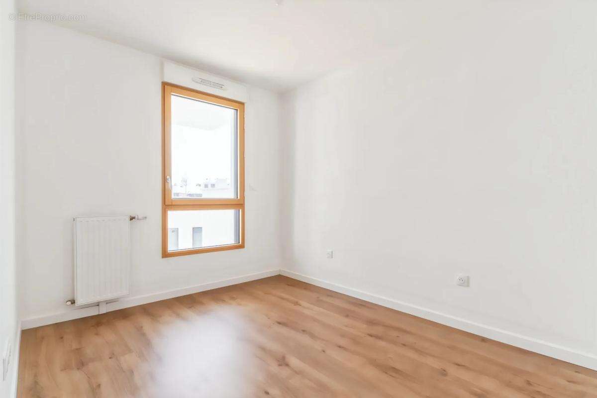 Duplex lumineux avec séjour impressionnant à double hauteur - photo 7