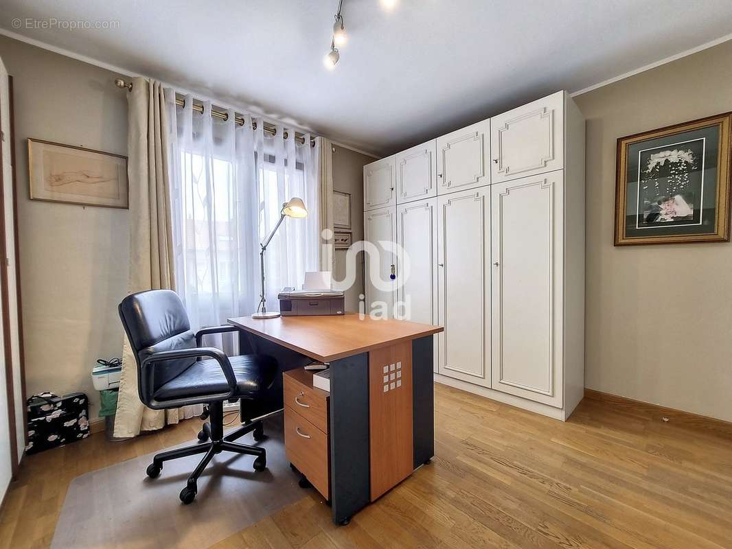 Maison à LE BLANC-MESNIL