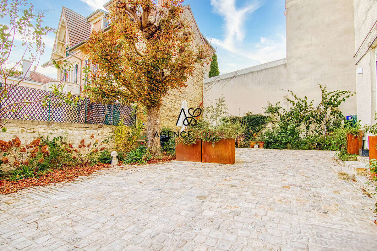 Appartement à LE VESINET