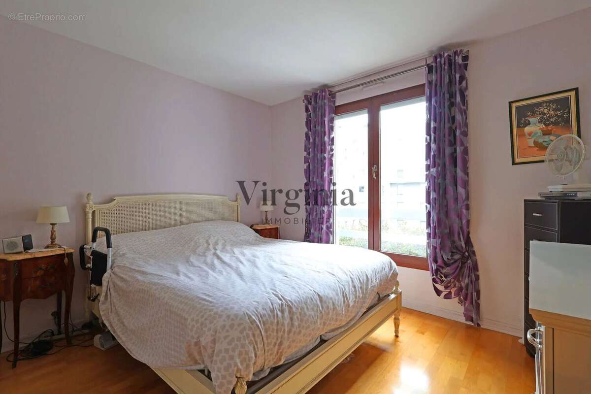 Appartement à CHARENTON-LE-PONT