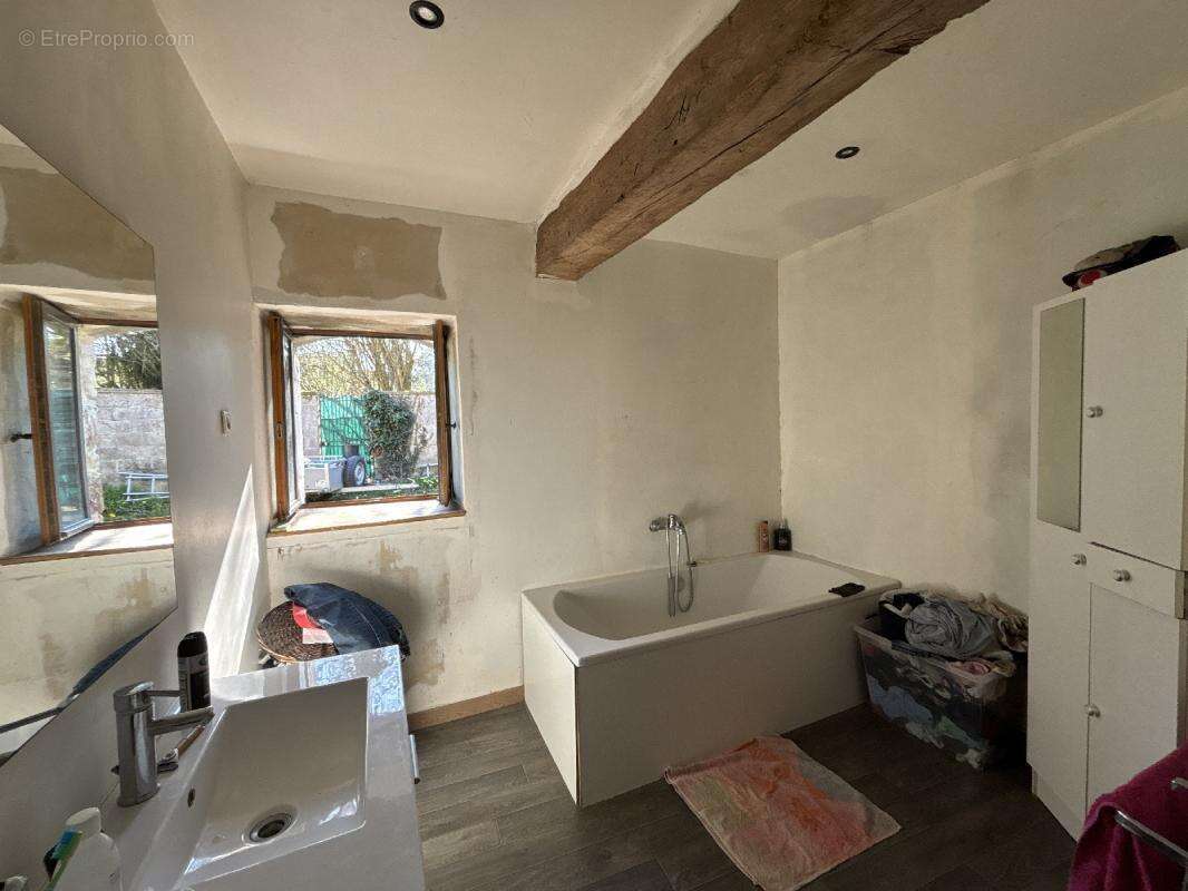 Maison 77 m² à Trun  - photo 6