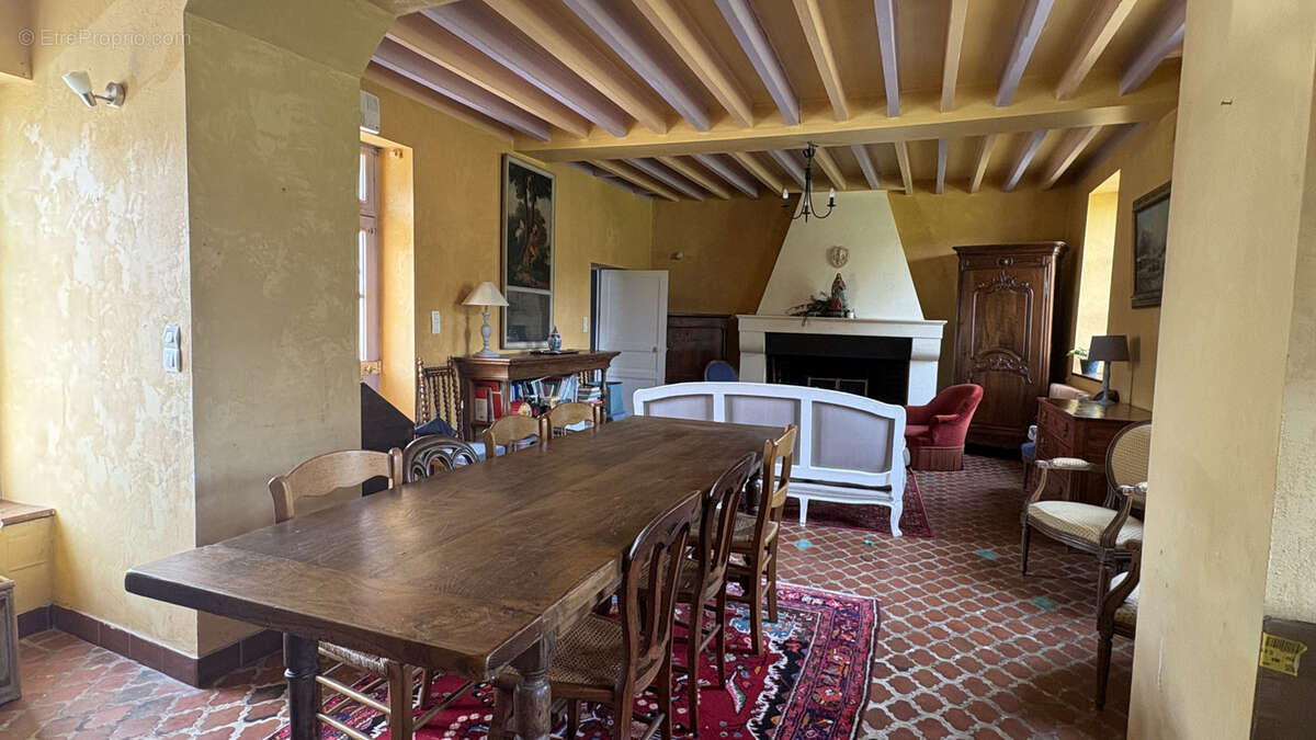 Maison à BURY