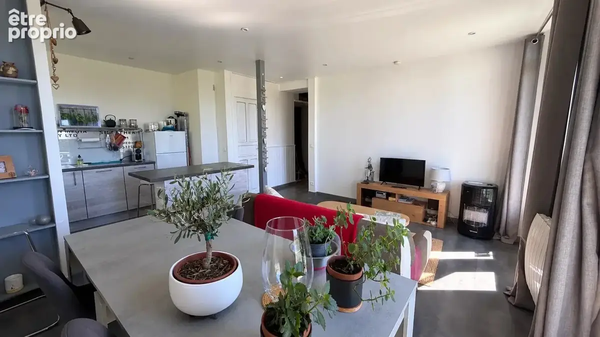Beau 2 pièces de 48 m² environ avec 2 balcons et parking - photo 2