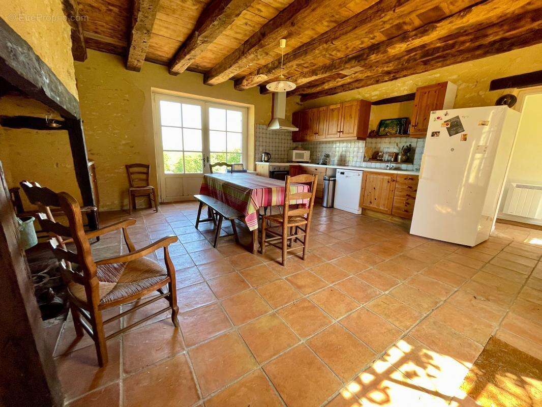 Maison à LE BUISSON-DE-CADOUIN