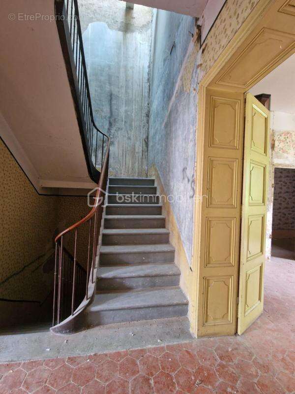 Maison à SAINT-JEAN-DE-BARROU