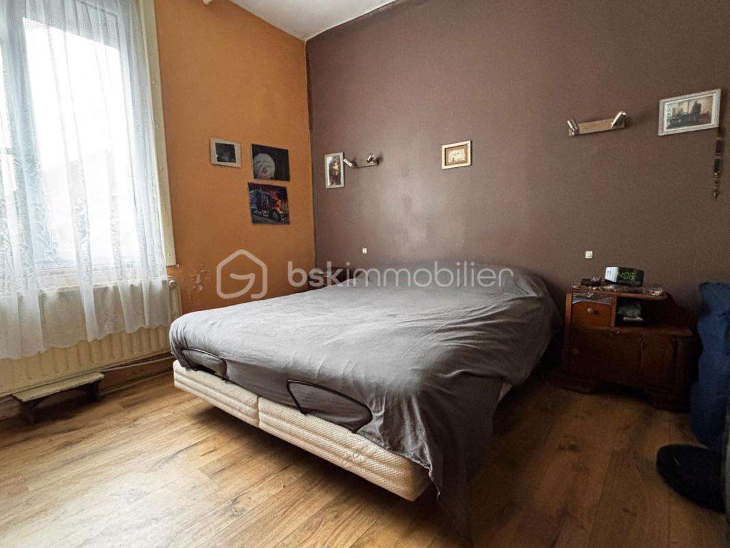 À Vendre : Maison de Ville avec Fort Potentiel – 115m² environ - photo 12