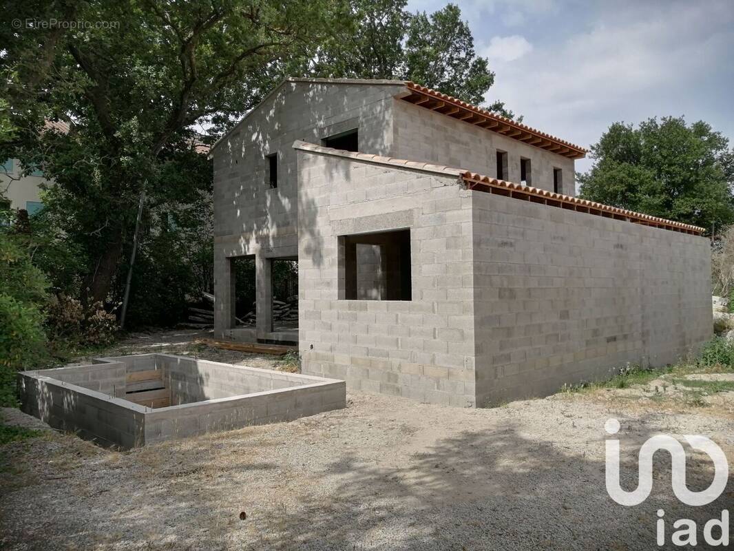 Photo 1 - Maison à MORIERES-LES-AVIGNON