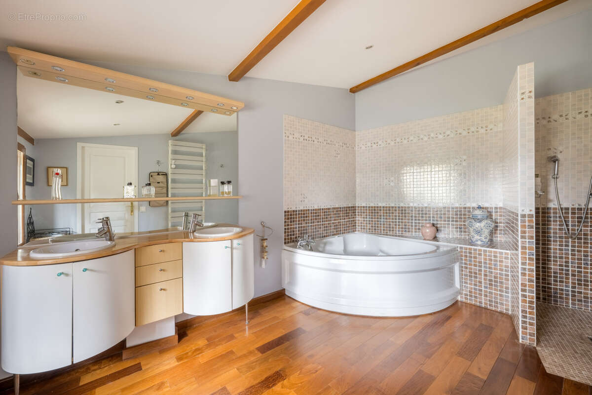 Maison à LYON-5E