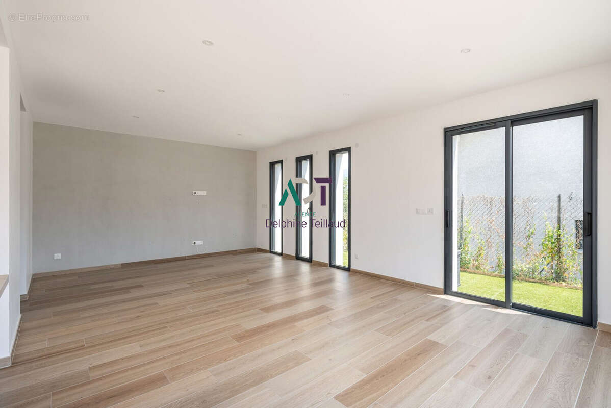 Maison à BERNIN