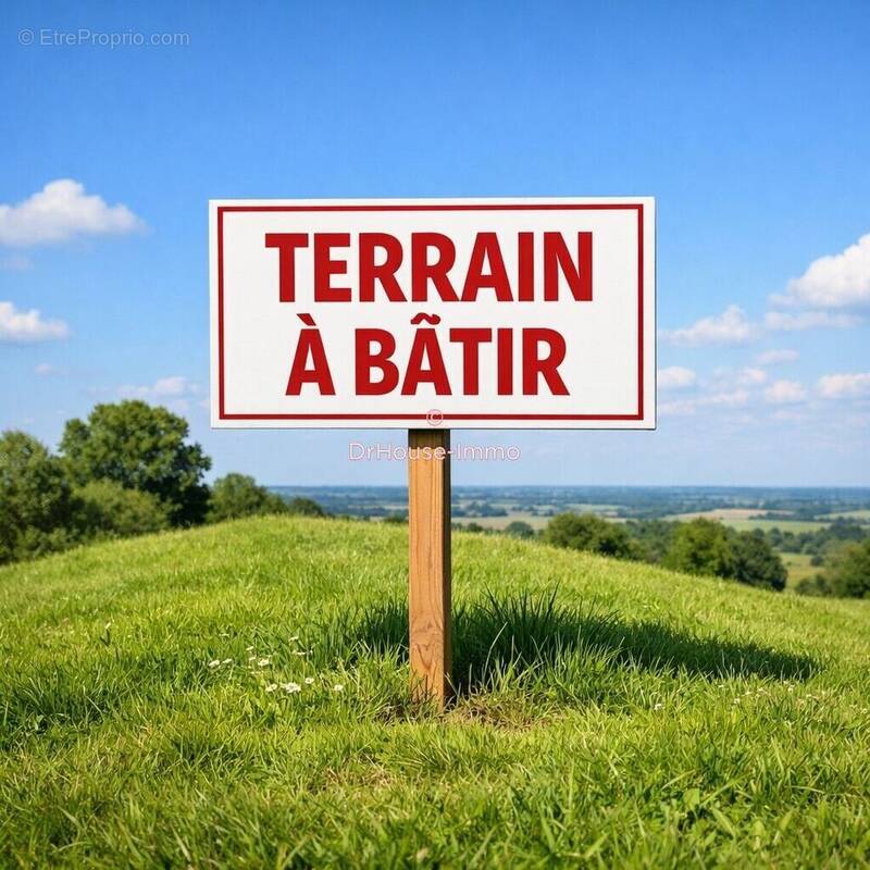 Terrain à MONTGUEUX