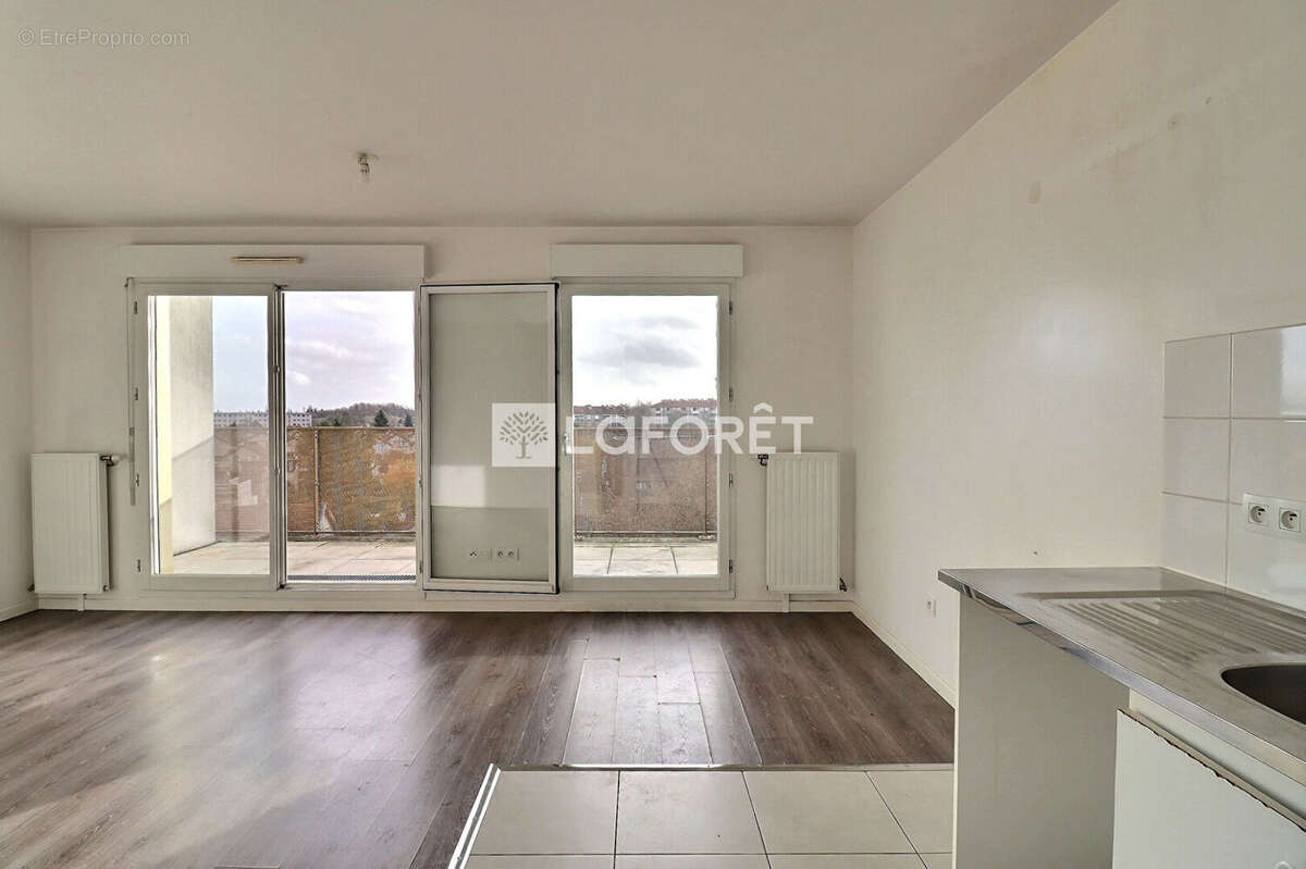 Appartement à VITRY-SUR-SEINE