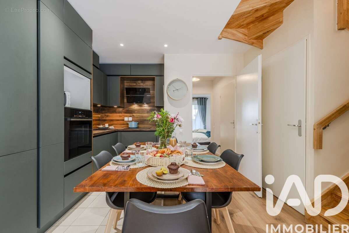 Photo 4 - Appartement à BUSSY-SAINT-GEORGES