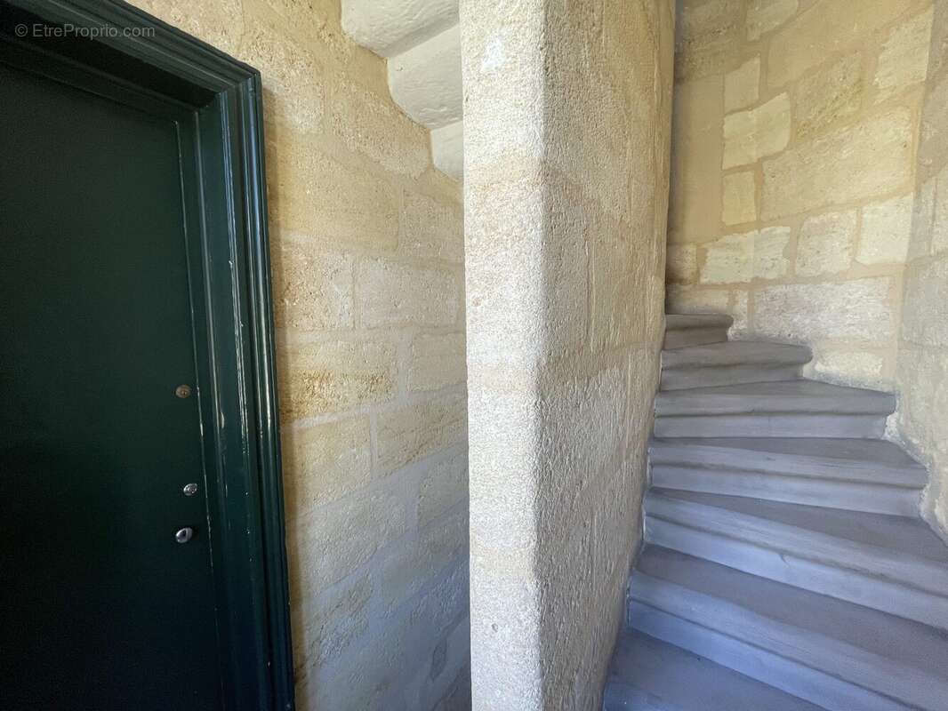 Appartement à BORDEAUX