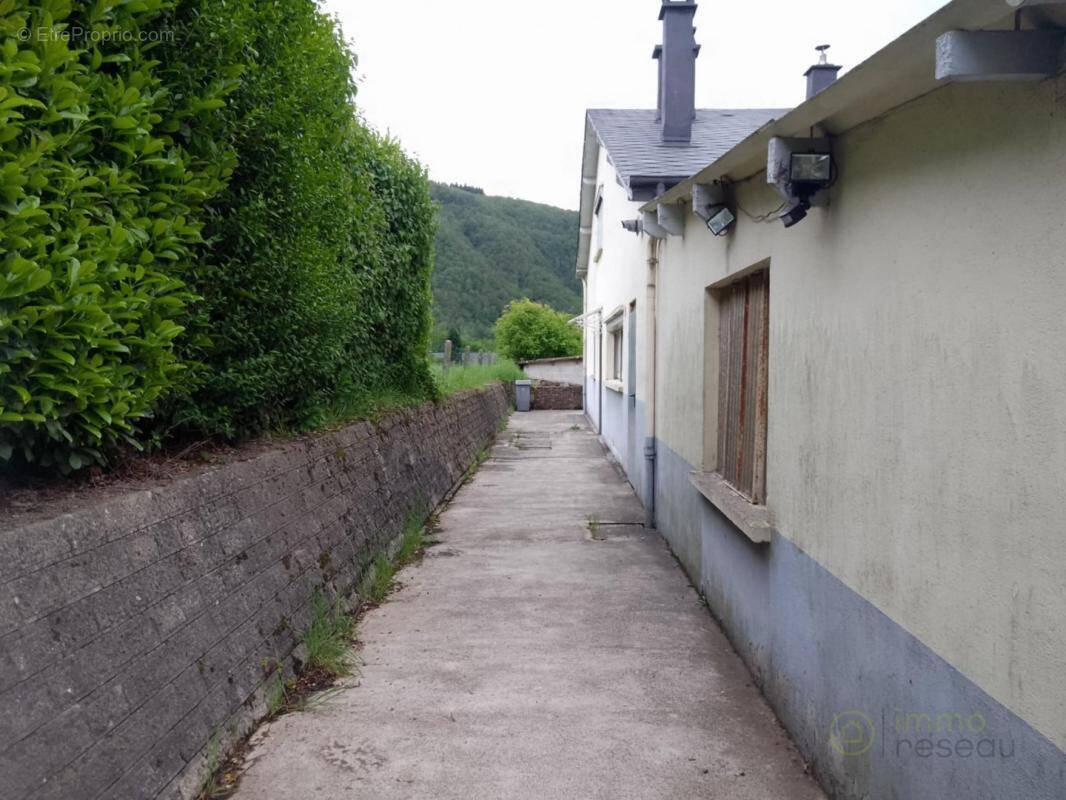 Maison à LAIFOUR