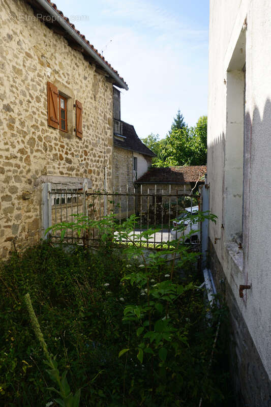 Maison à COMIAC