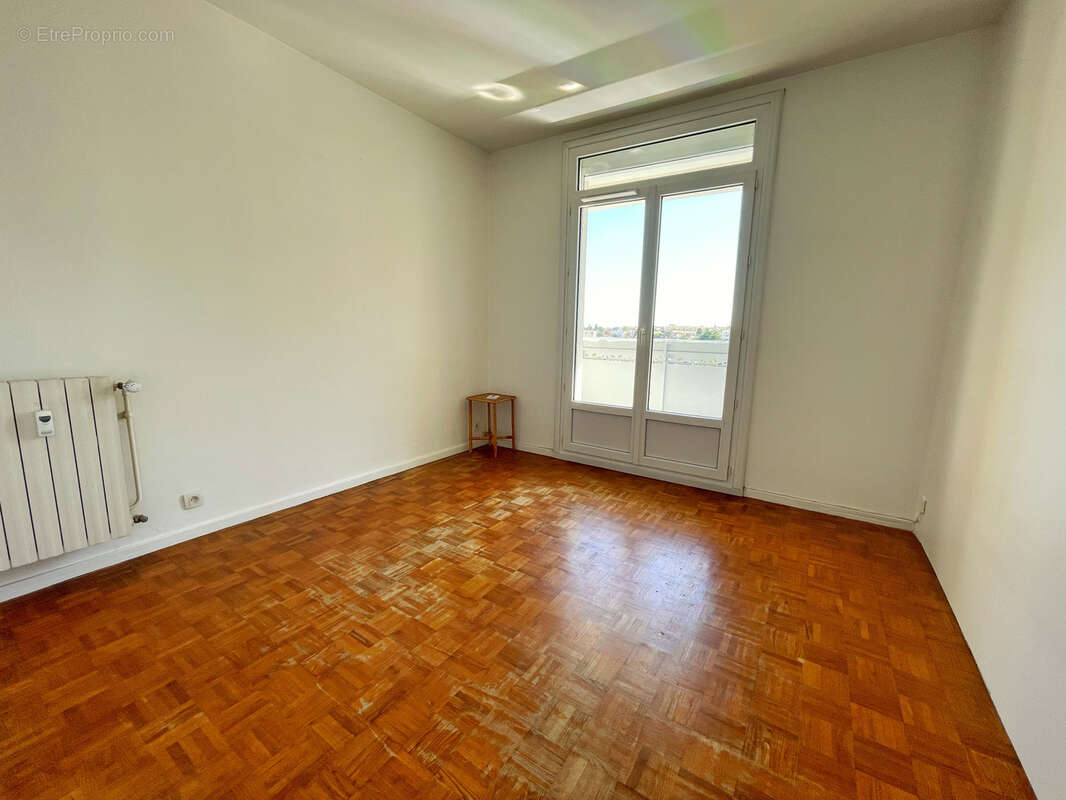Appartement à BRON