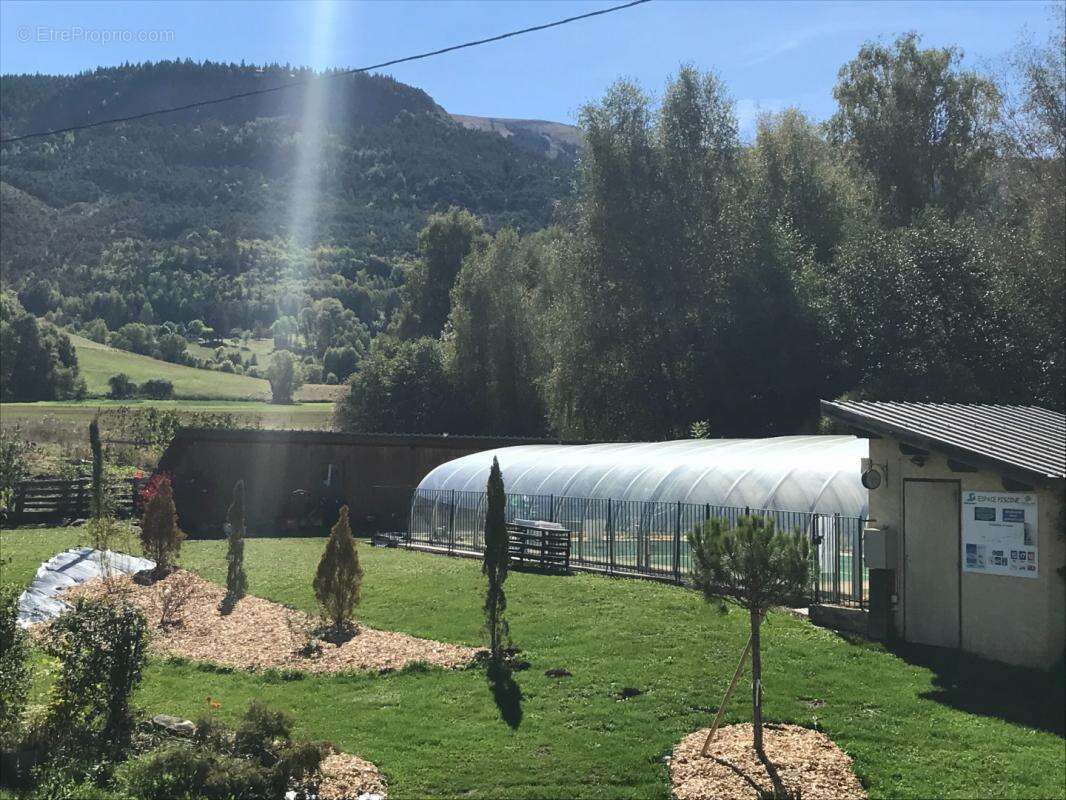 Commerce à SELONNET