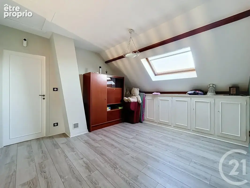 Maison 7 pièces 229 m² à vendre à Chartres (28000) - photo 12