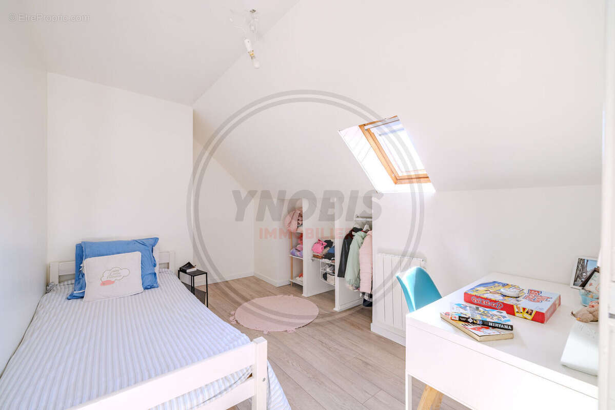 Maison à LES MUREAUX