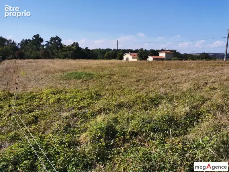 Terrain constructible 2500 m² - photo 2