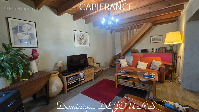 Proche d'Albon d'Ardèche dans la vallée de la Glueyre, maison de 95m² avec un garage, terrasse et terrain - photo 4