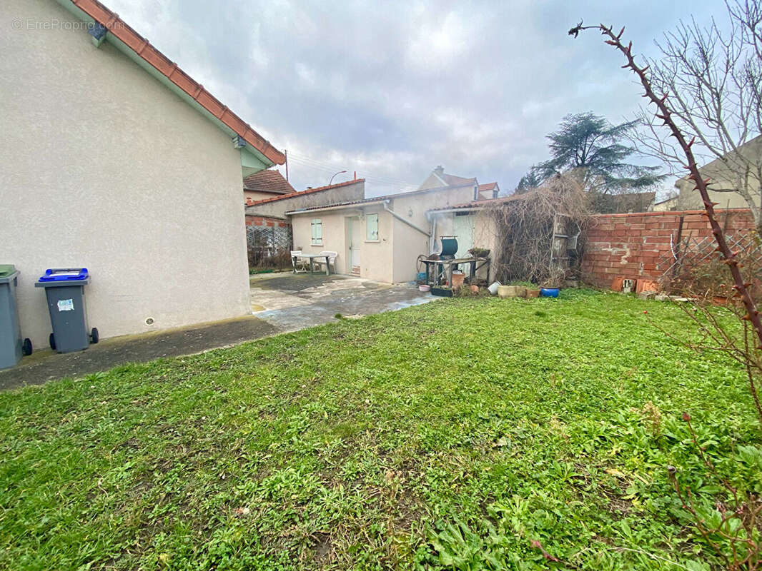 Maison Bezons 3 pièces et studio indépendant. - photo 15