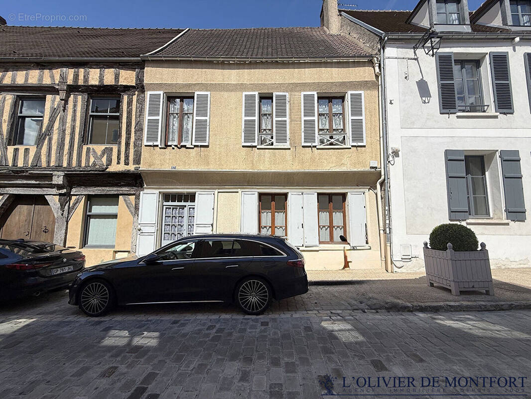 Maison à MONTFORT-L'AMAURY