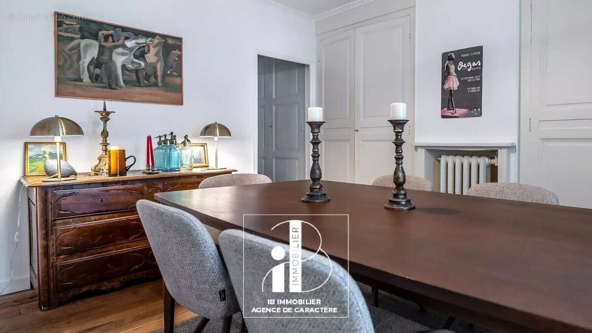 Maison à FONTAINEBLEAU