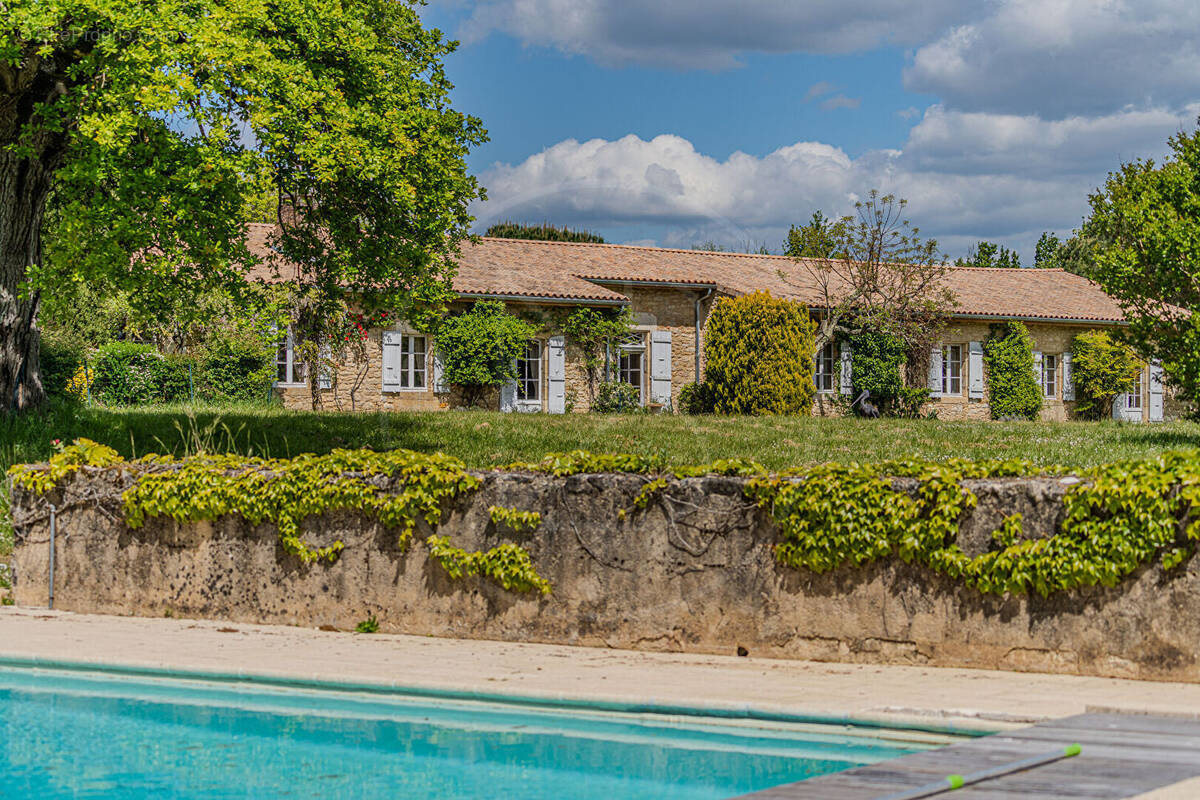 Photo Maison à Bordeaux au prix de 1 942 500€