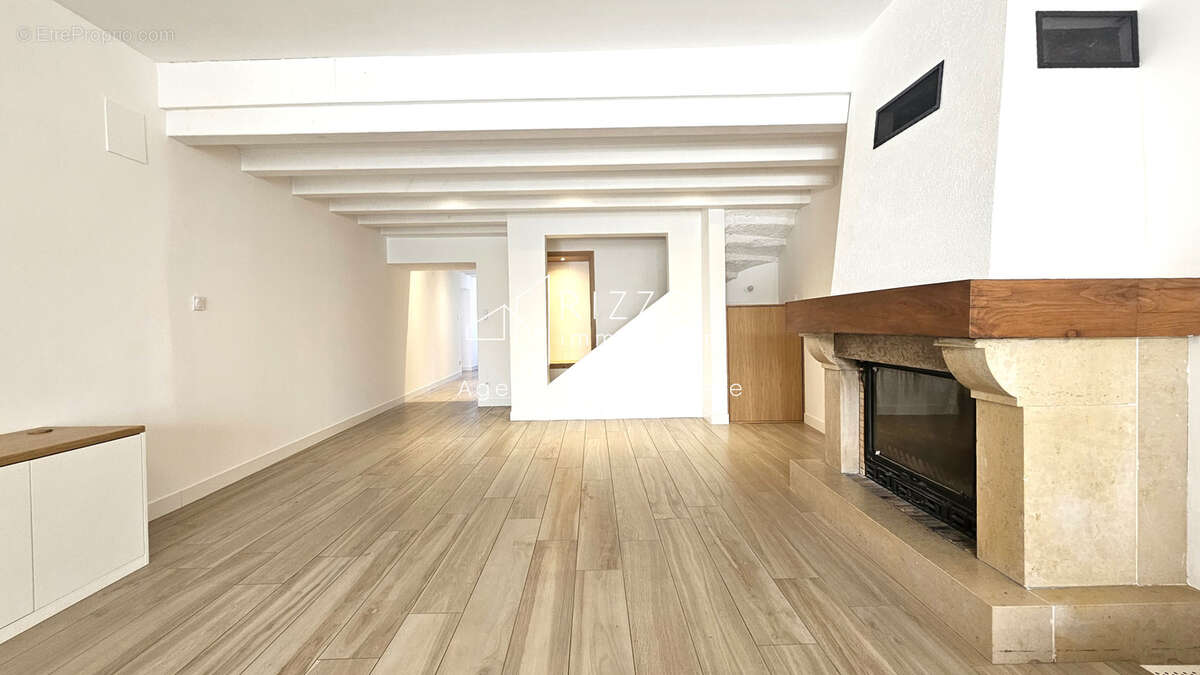 Appartement à DIVONNE-LES-BAINS
