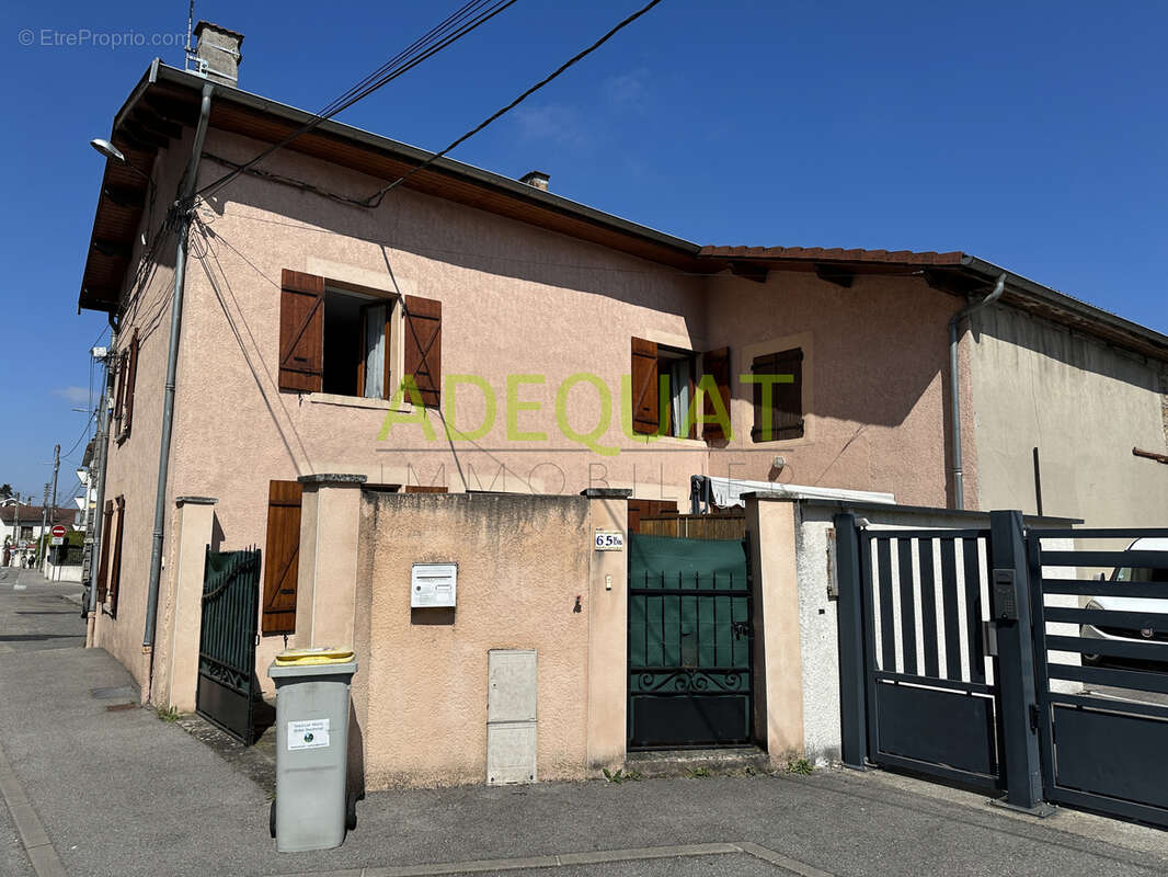 Maison à BOURGOIN-JALLIEU