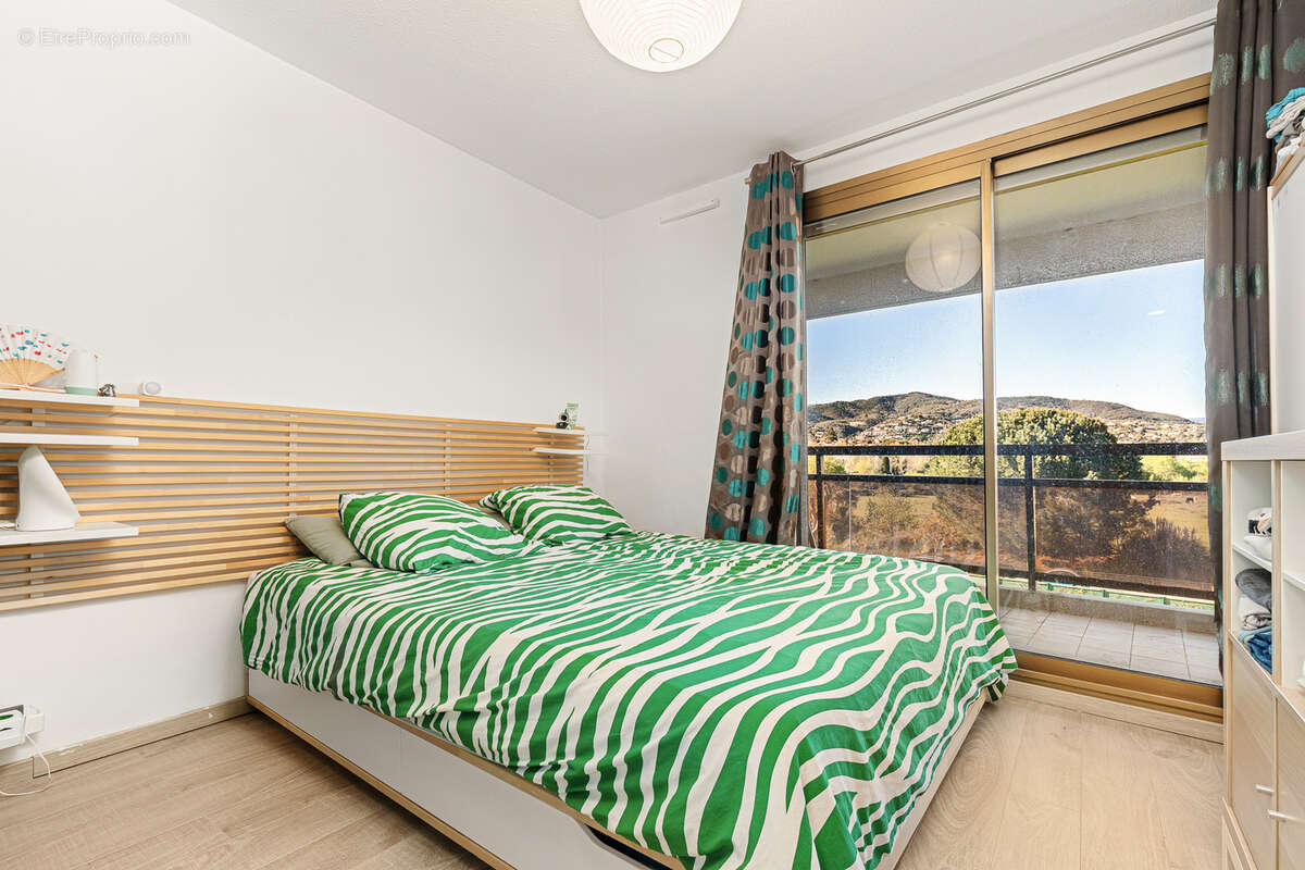 Appartement à MANDELIEU-LA-NAPOULE