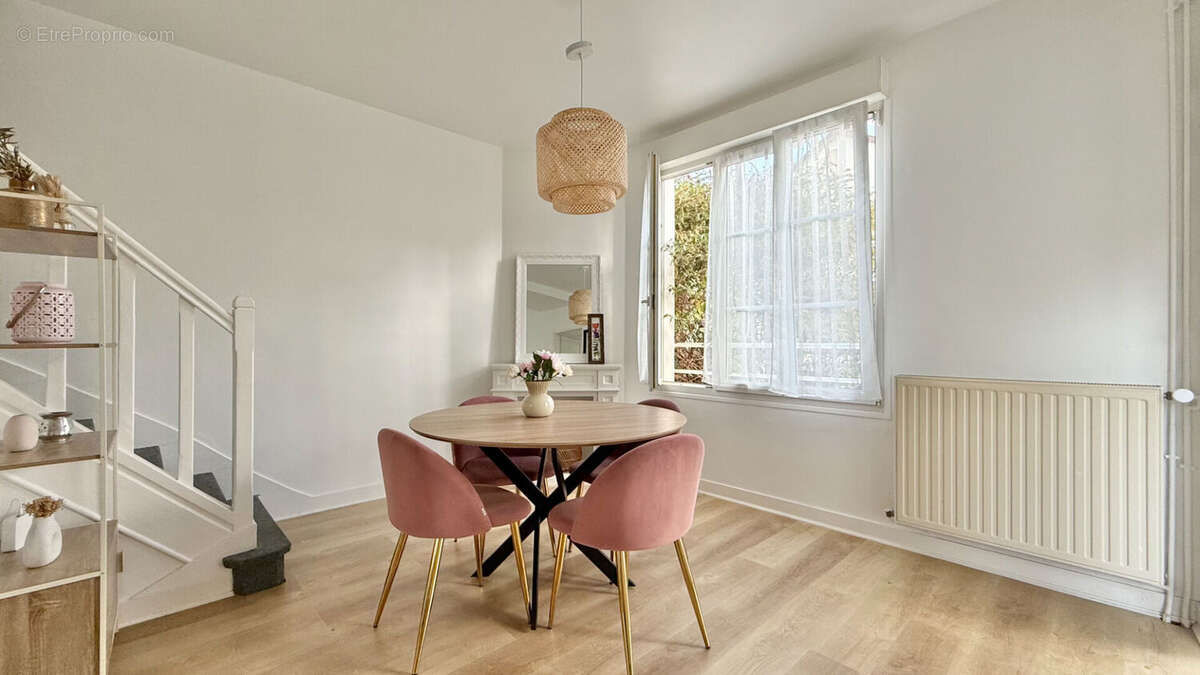 Maison à CORBEIL-ESSONNES