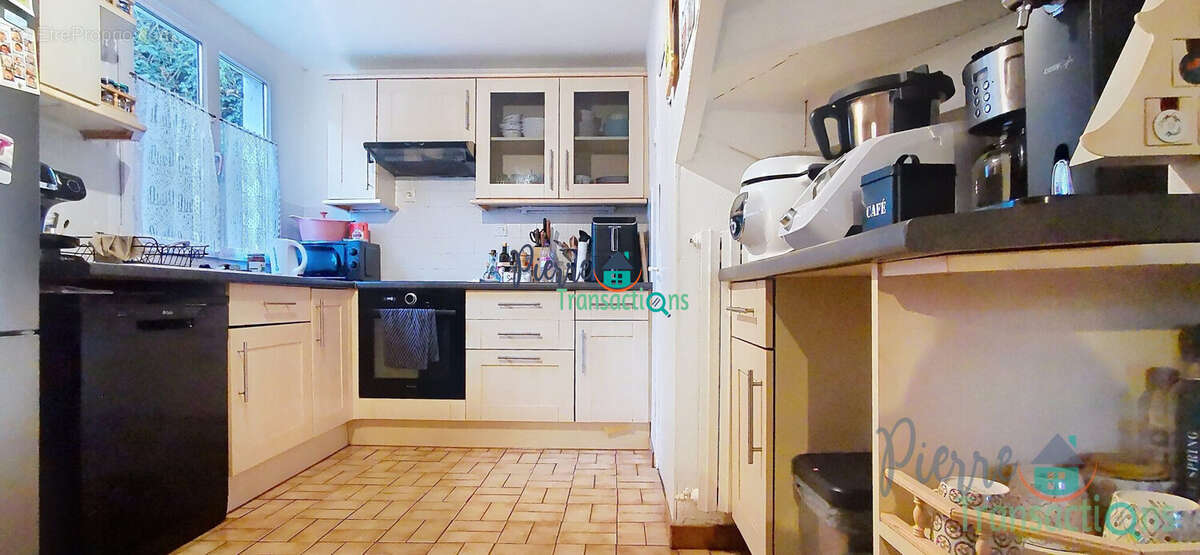 Maison à SAINT-LAURENT-DE-BREVEDENT