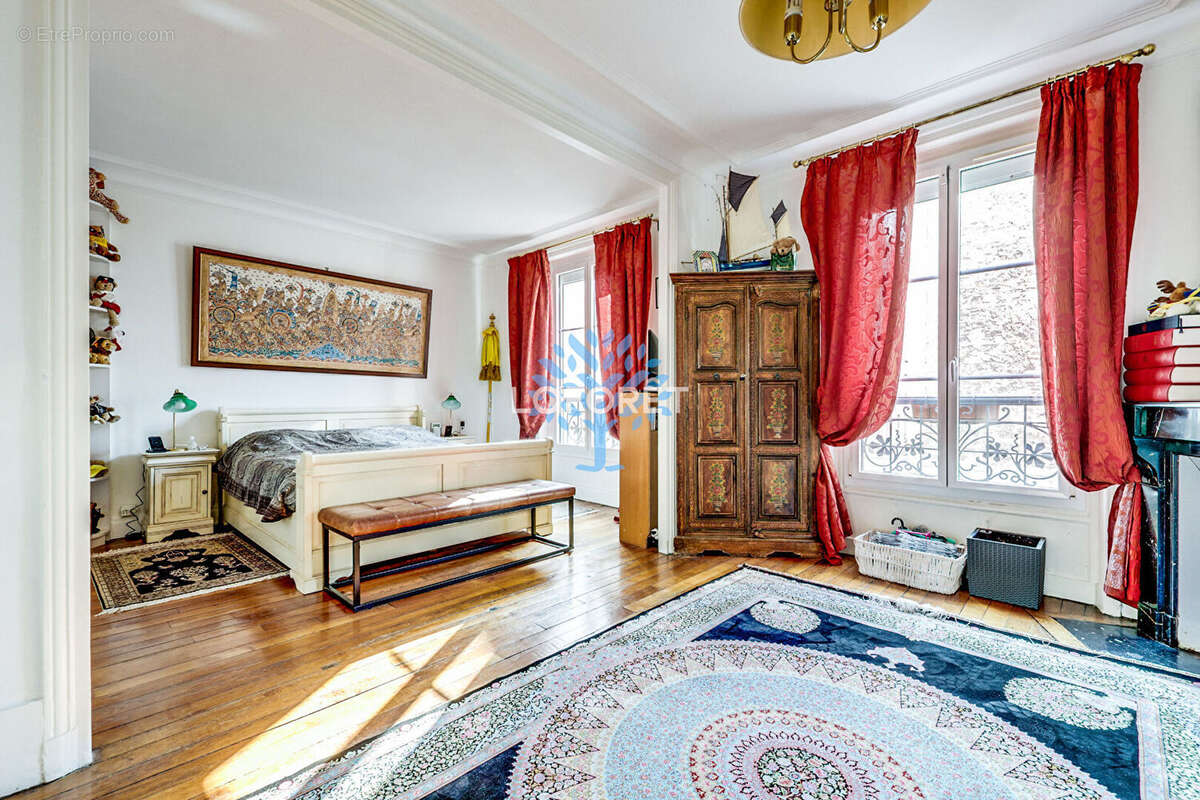Appartement à PARIS-11E