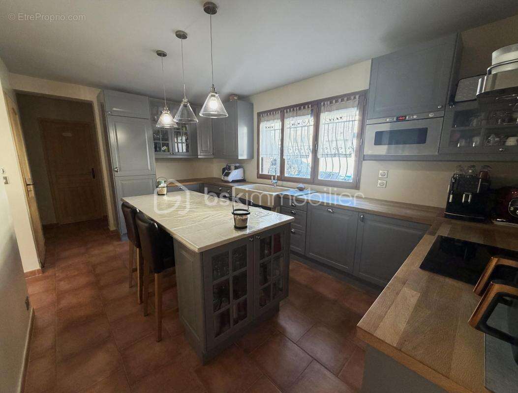 Maison à BOISSY-LE-CHATEL