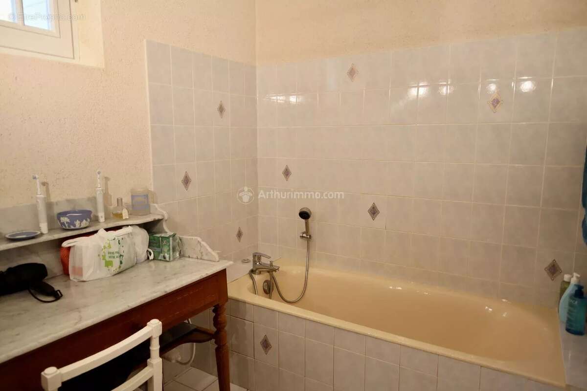 Maison à LA CHARTRE-SUR-LE-LOIR