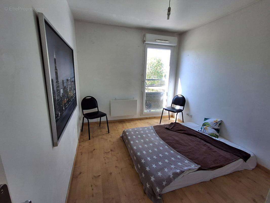 Appartement à MEYZIEU